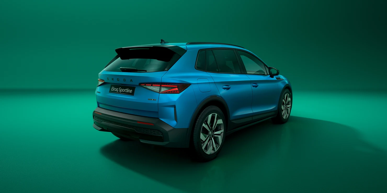 The standard-fit 20-inch alloy wheels are an instant highlight.