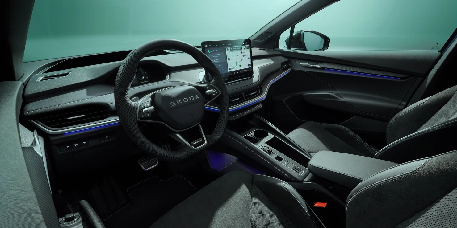 Take control with a three-spoke sports steering wheel paired with progressive steering.