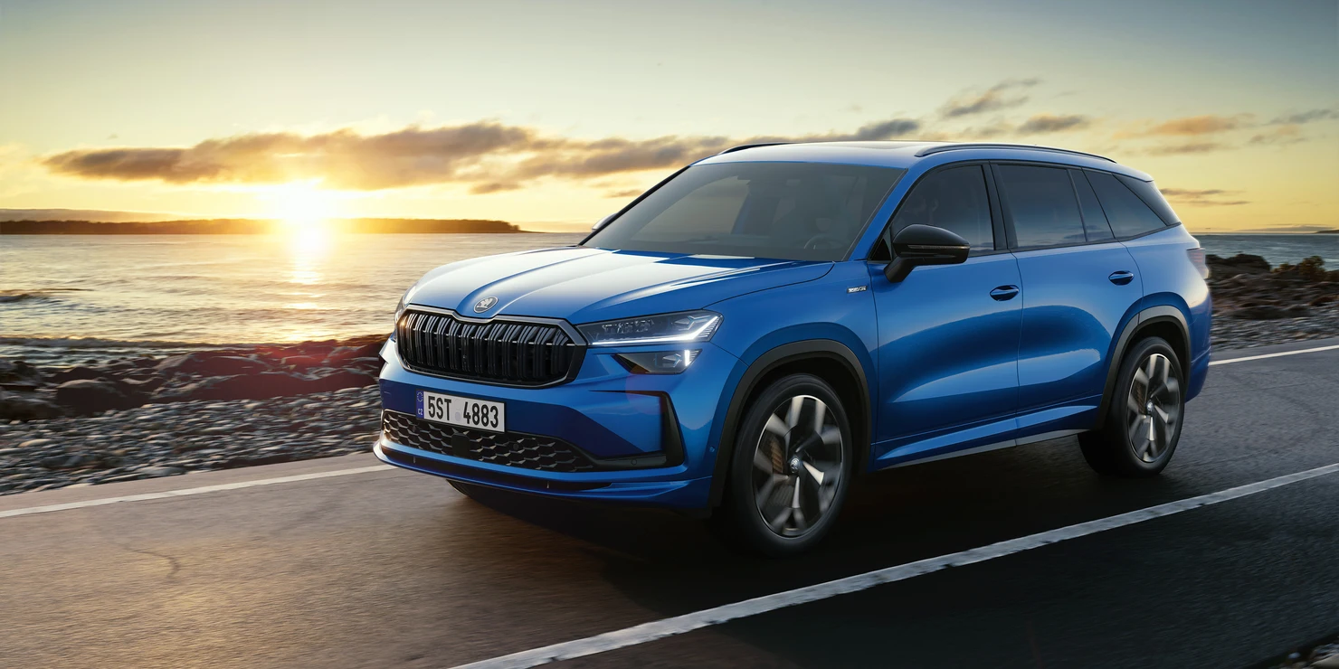 LED Matrix headlights as standard and the black grille, roof rails and mirrors provide the perfect mix.
